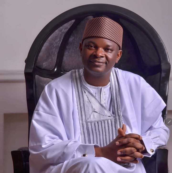 Portrait of Dr Kenny Makinde